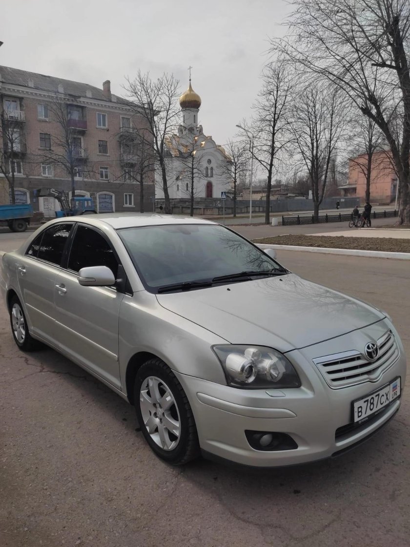 Тойота Авенсис 2006г