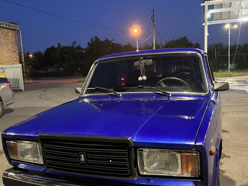 ВАЗ 2107 синяя