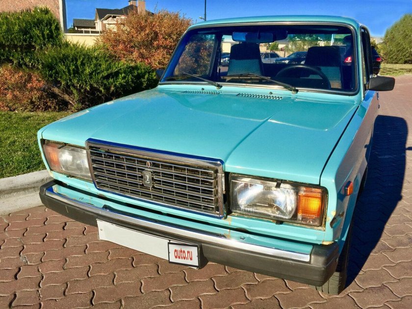 ВАЗ 2107 голубая