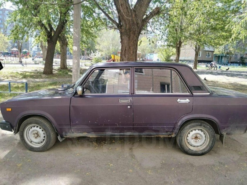 ВАЗ 2107 фиолетовая