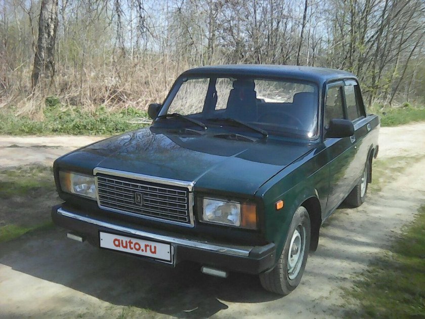 ВАЗ 2107 цвет Солярис