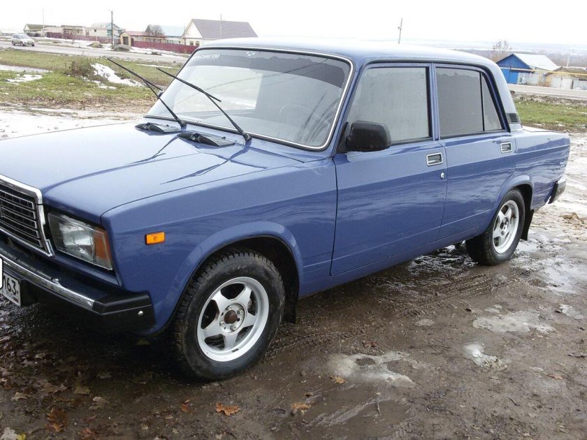 ВАЗ 2107 2006 синяя