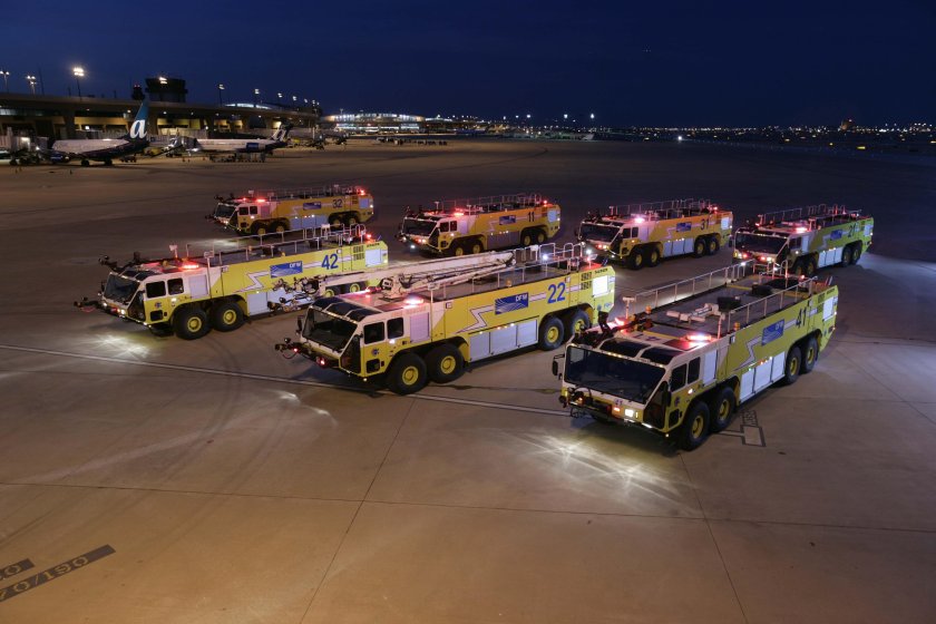 Пожарная машина Ошкош Страйкер