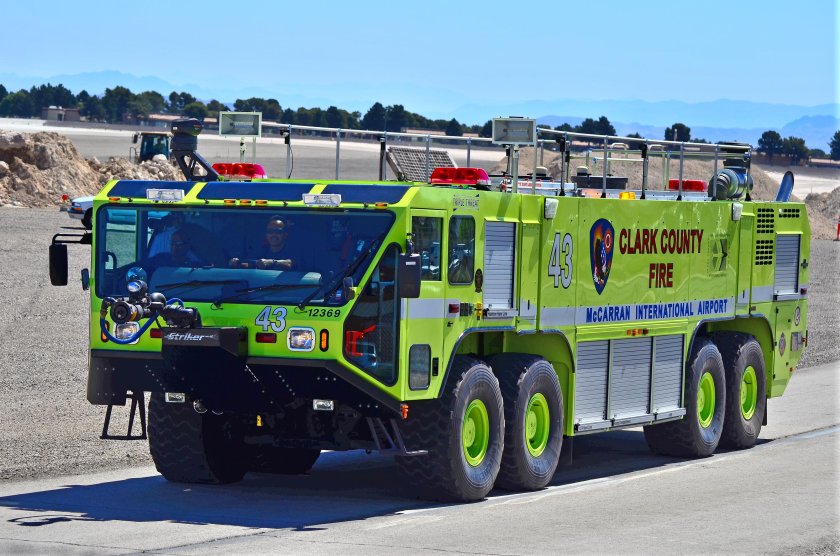 Oshkosh Striker 4500