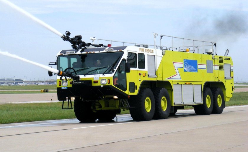 Пожарная машина Ошкош Страйкер