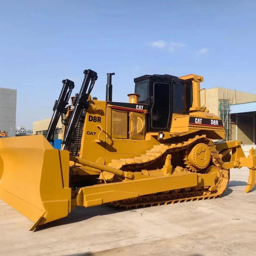 Катерпиллер бульдозер