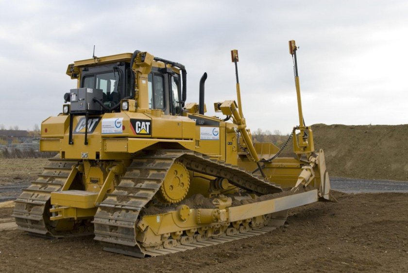 Катерпиллер 6 бульдозер