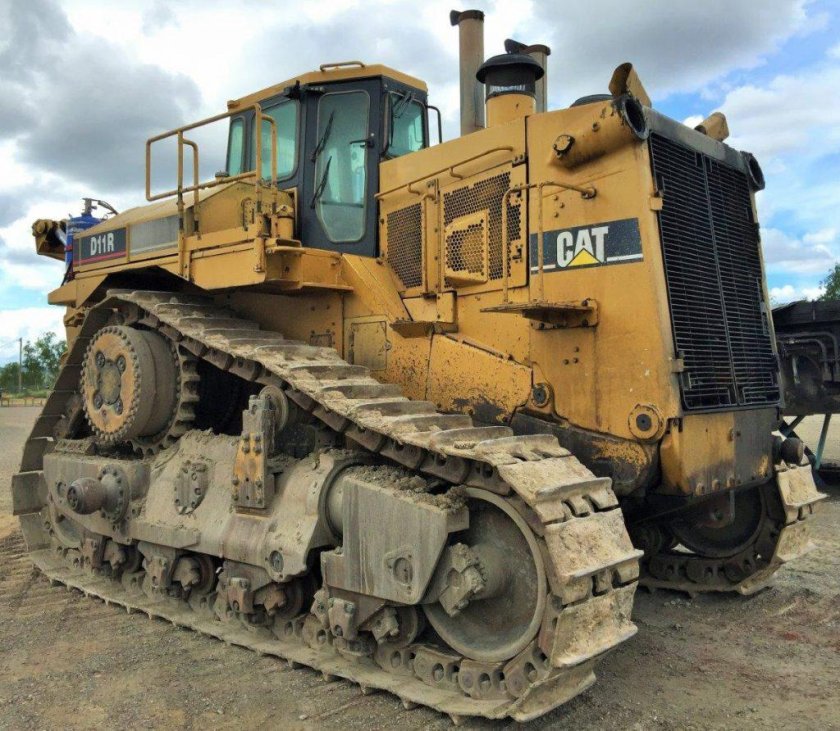 Бульдозер Cat d11