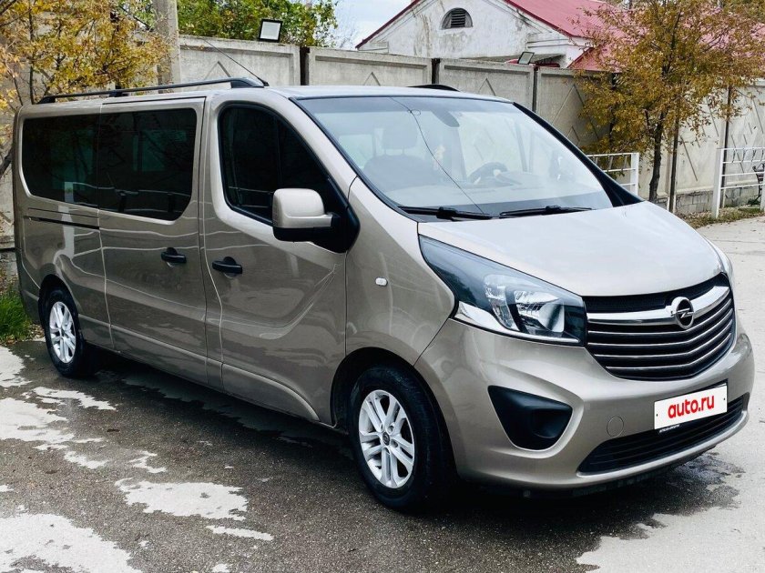 Опель виваро