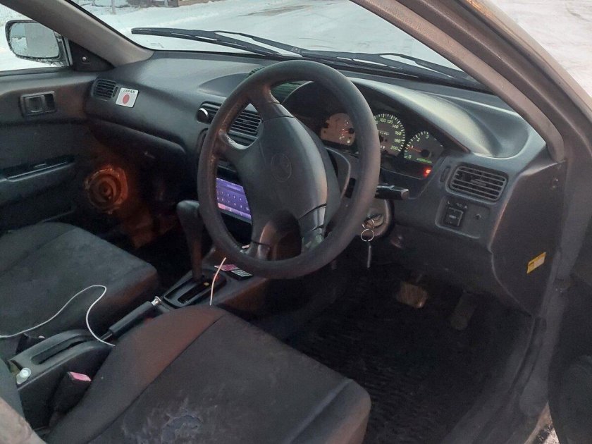 Тойота левин 1995 салон