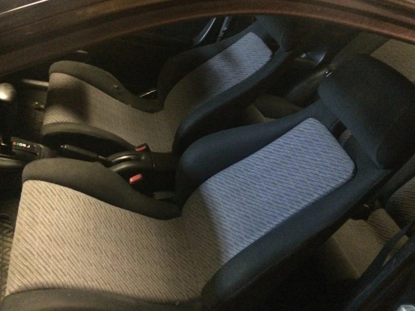 Toyota Cynos сиденья