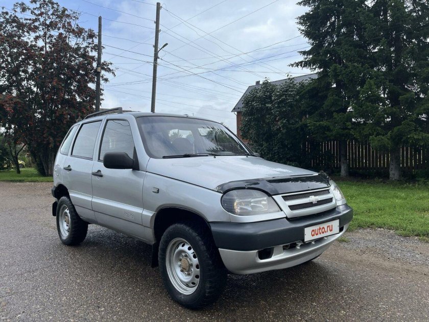 Шевроле нива 2008 серебристый