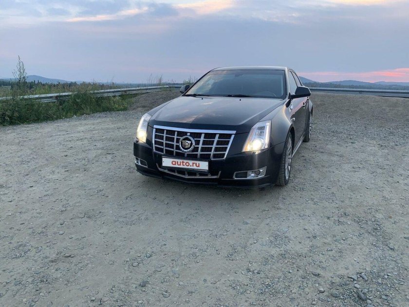 Cadillac cts 2 2011
