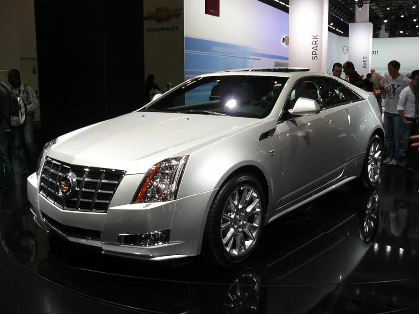 Кадиллак CTS Coupe 2021