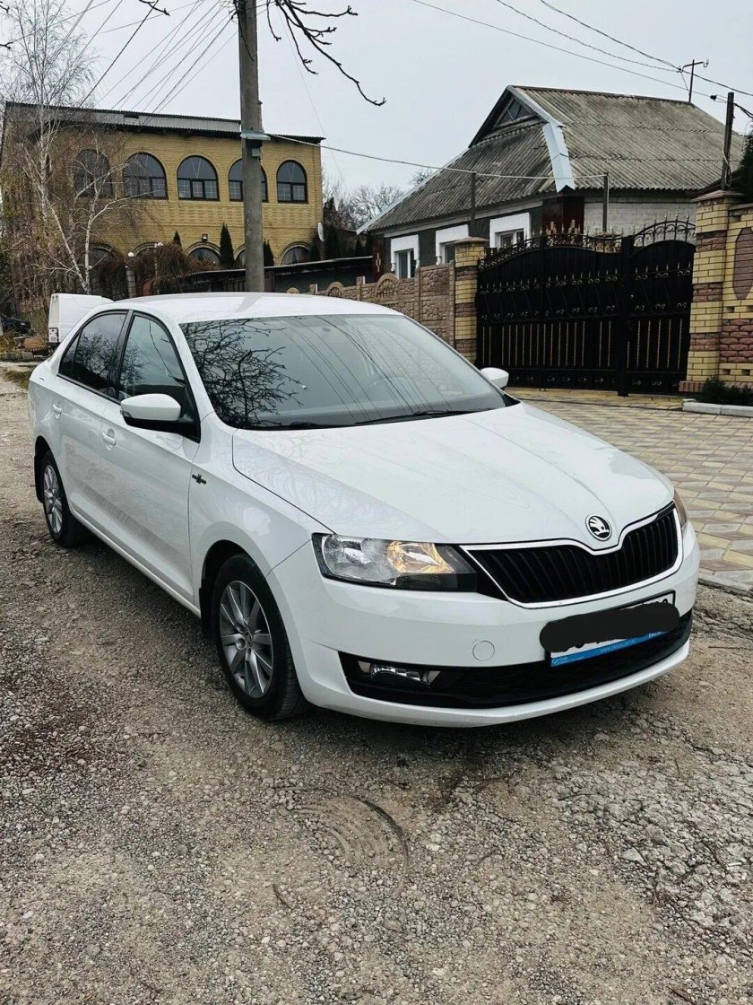 Skoda Rapid Hockey Edition