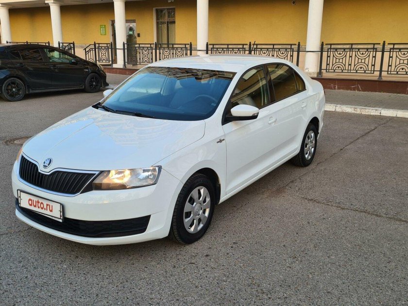 Шкода Рапид 2015