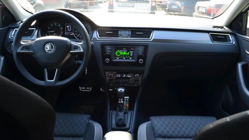 Шкода Рапид хоккей эдишн 2021