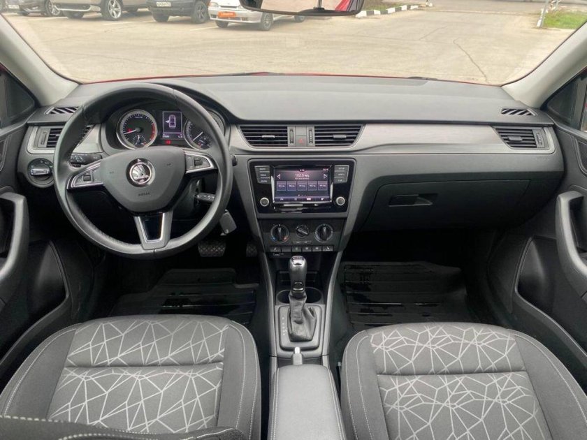 Skoda Rapid Hockey Edition Ambition