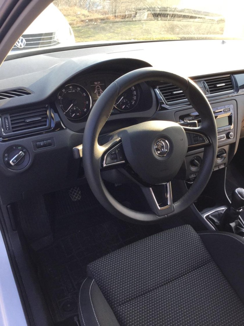 Шкода Рапид 2021