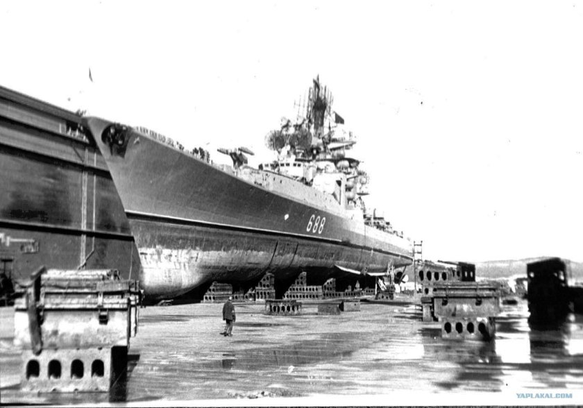 Корабль Адмирал Юмашев