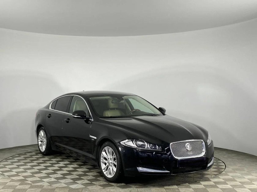 Jaguar xf 2019