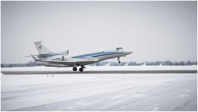 Самолет Газпромавиа