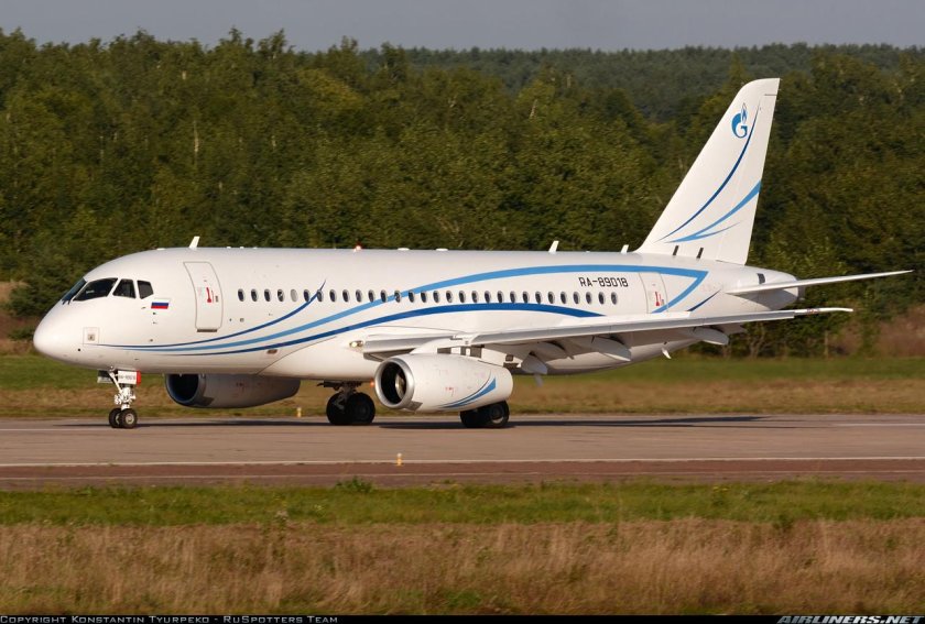 Sukhoi superjet 100 95 lr
