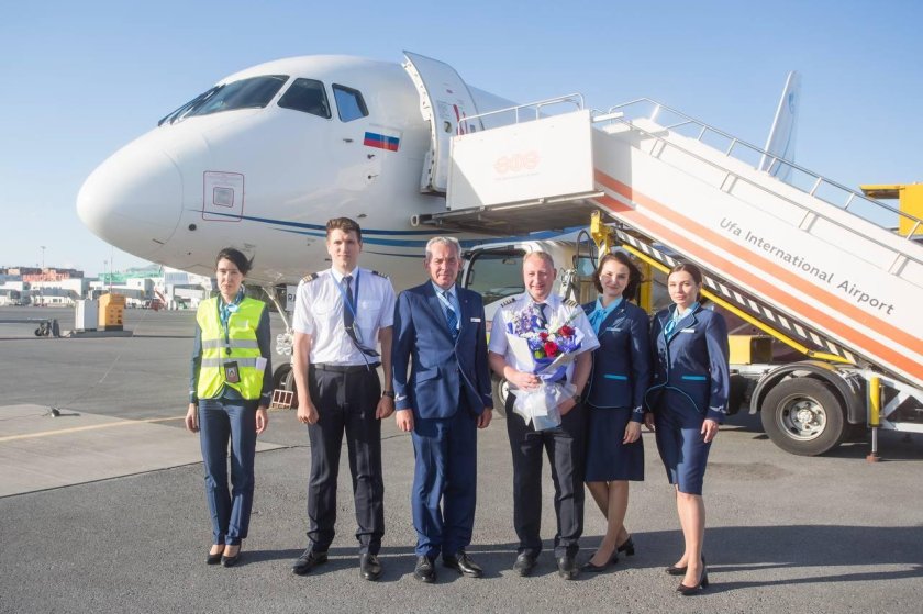 Самолет Газпромавиа