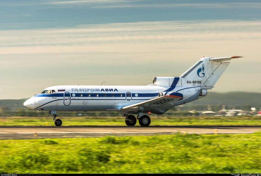 Як-40 Газпромавиа