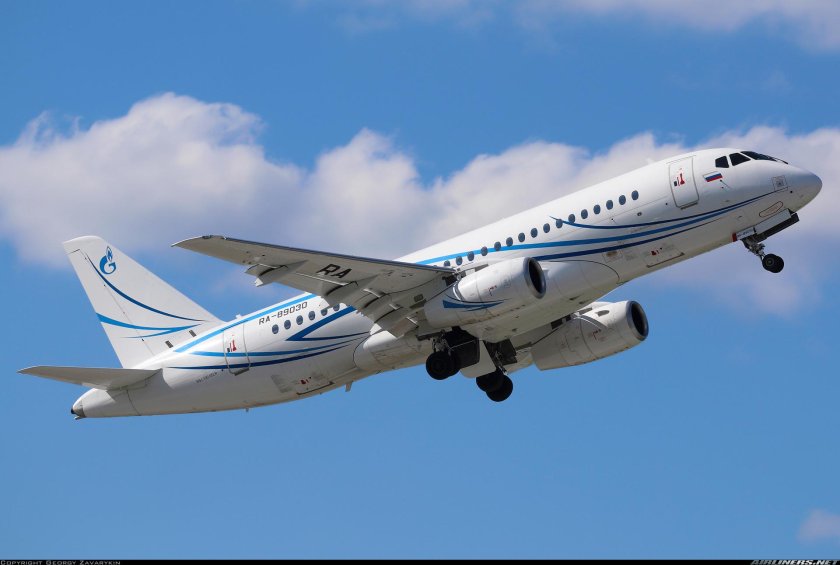 Superjet 100 Газпромавиа