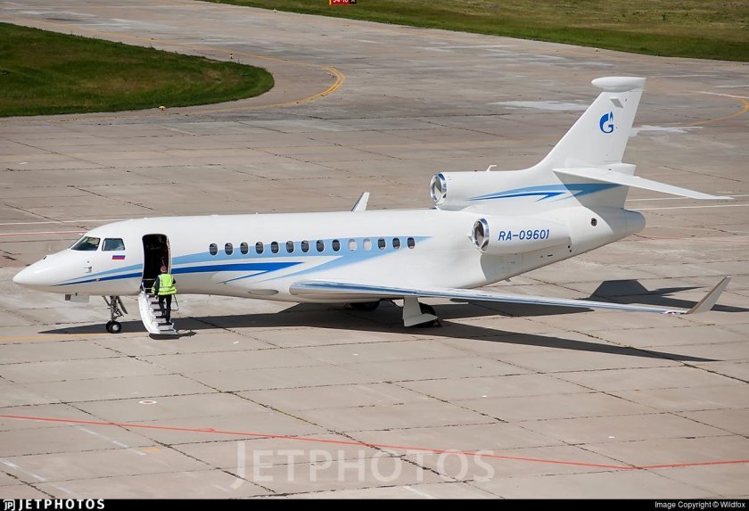 Самолет Газпромавиа