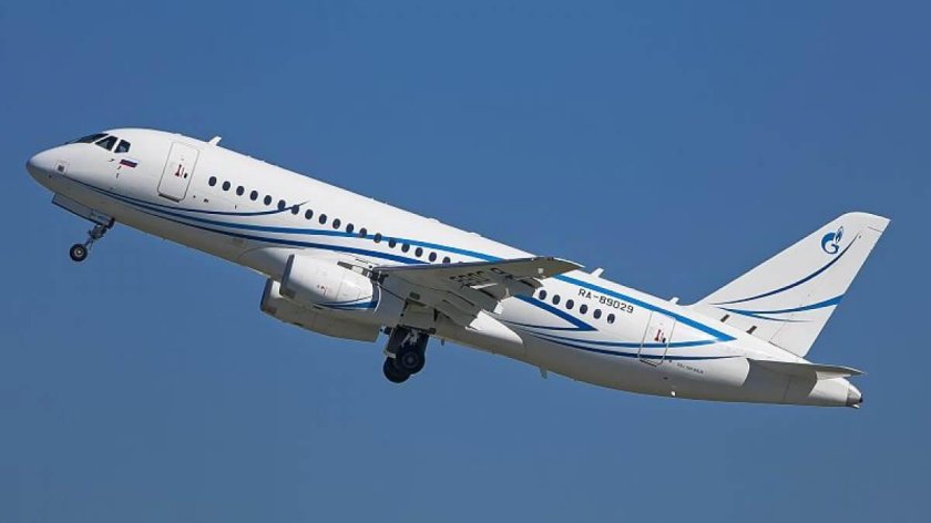 Superjet 100 Газпромавиа