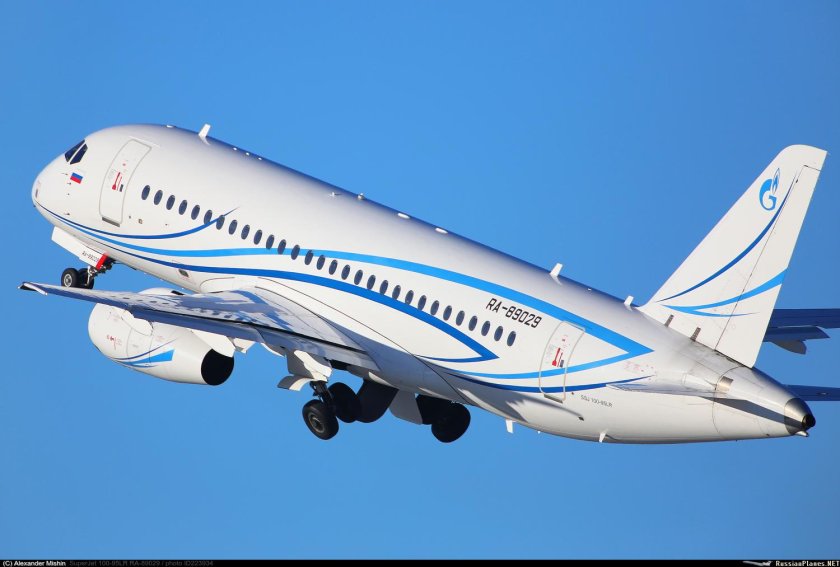 Sukhoi Superjet 100-95