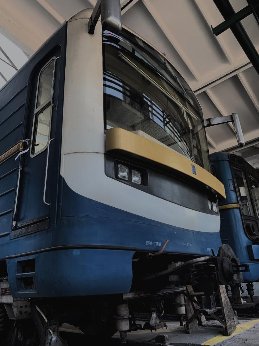 81-553.1/554.1/555.1 Славутич