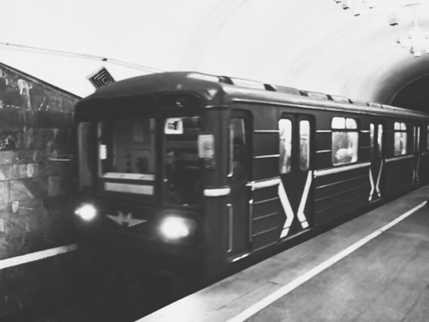 Номерной поезд метро