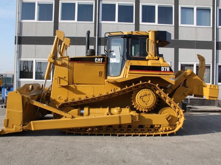 Бульдозер Cat d9r