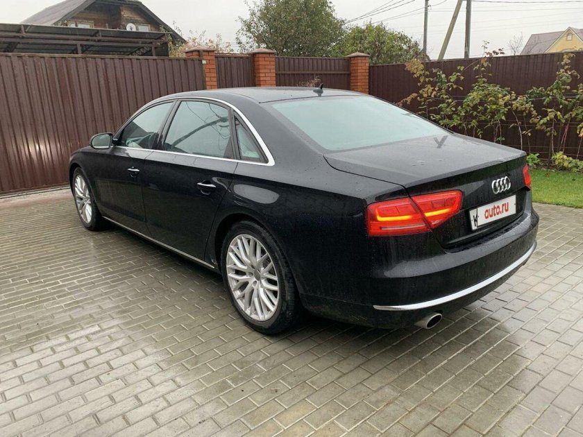 Audi a 8 long