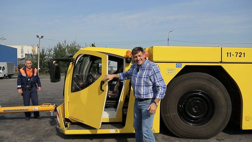 Аэродромный тягач TLD TMX-150