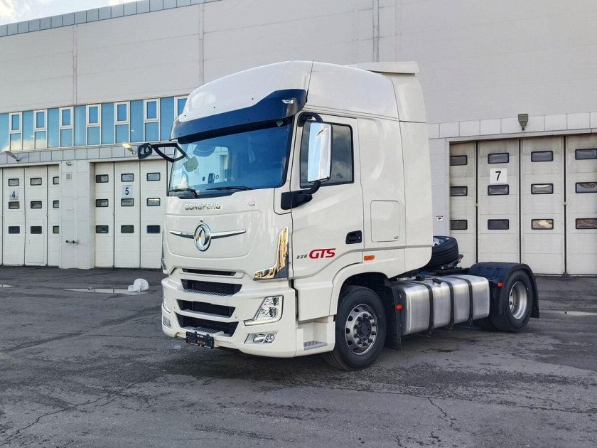 Тягач Dongfeng GX