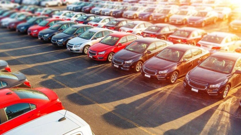 Много машин