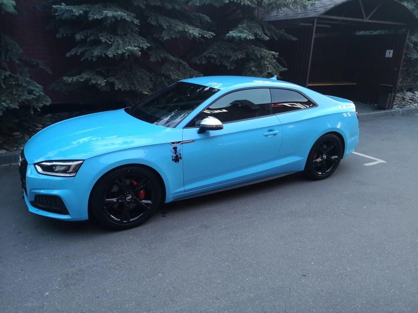 Ауди а5 голубая