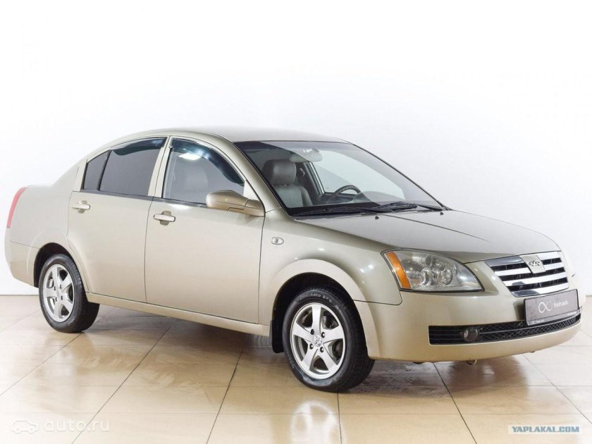 Машина Chery fora a21