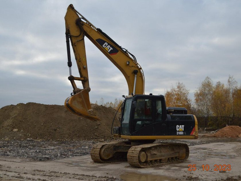 Экскаватор Cat 318