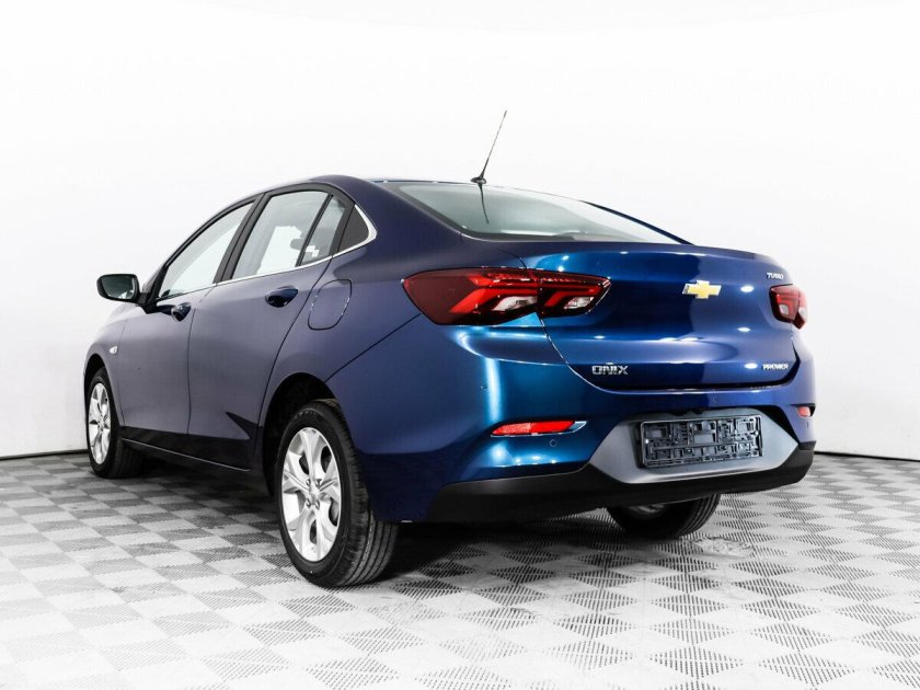 Шевроле Монза 2023