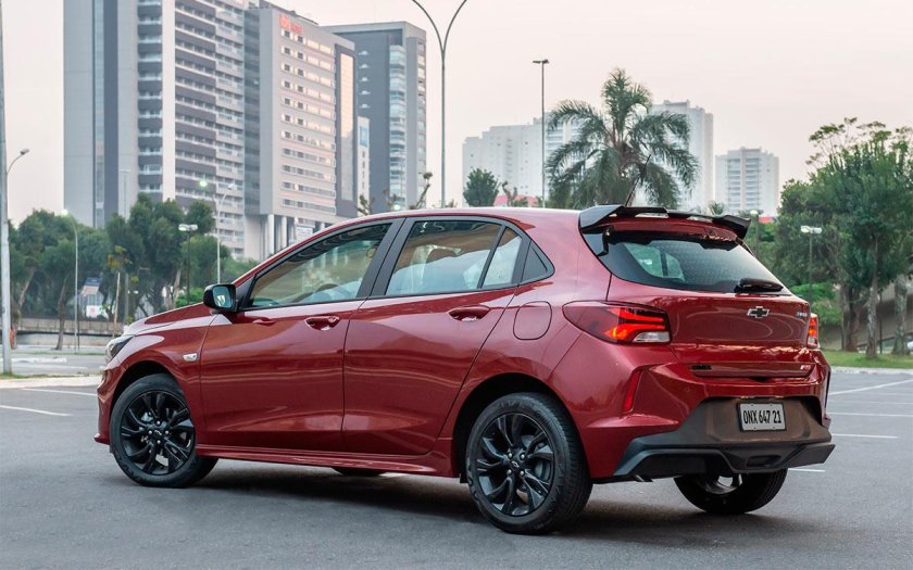 Chevrolet Onix sedan RS