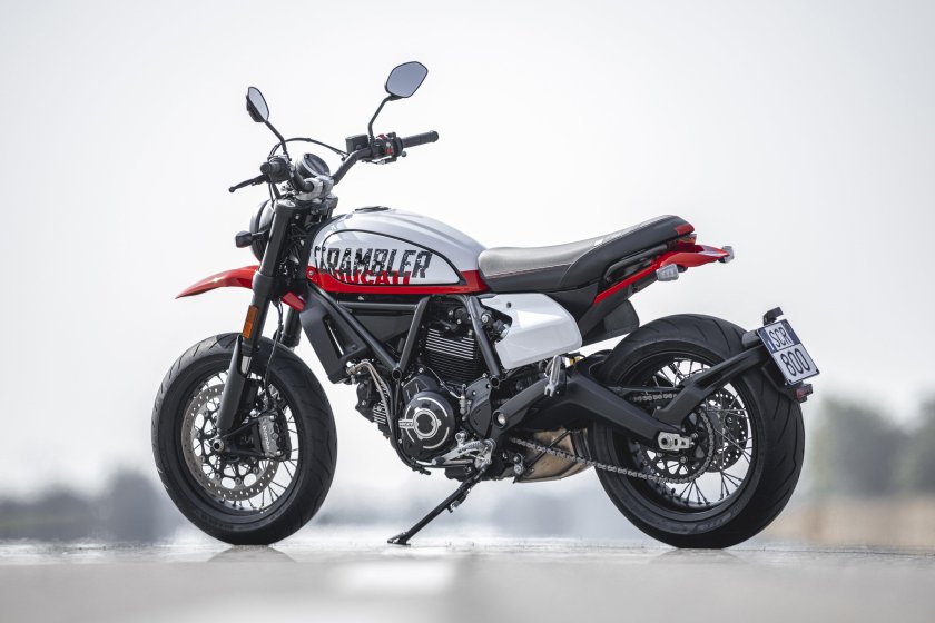 Ducati Scrambler Urban motard 2022.