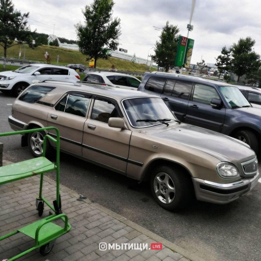 ГАЗ 31105 универсал