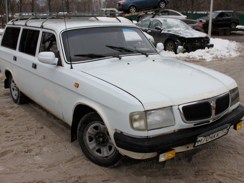 ГАЗ 310221 белая