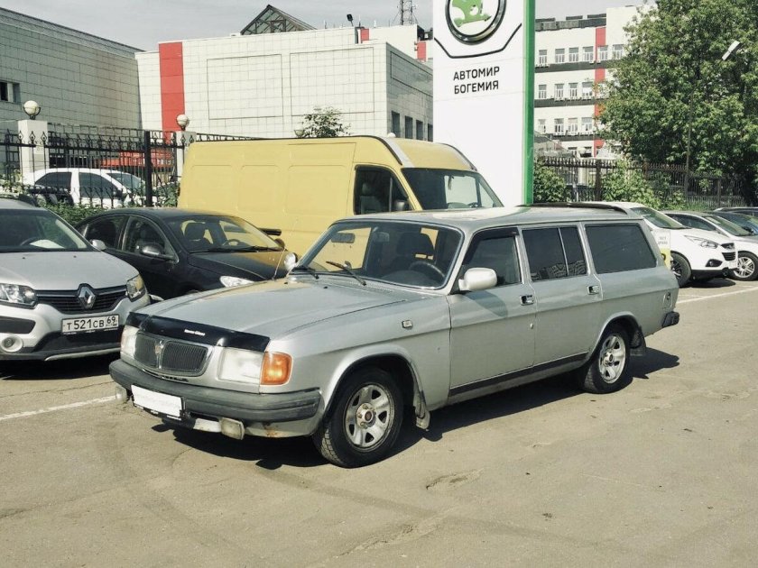 ГАЗ 3110 «Волга» 310221