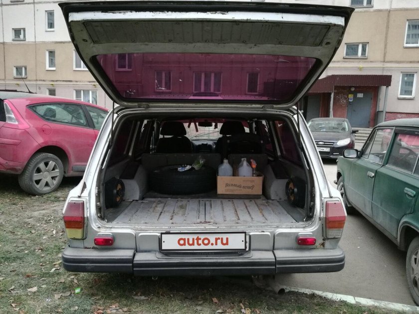 ГАЗ-3110 универсал сзади